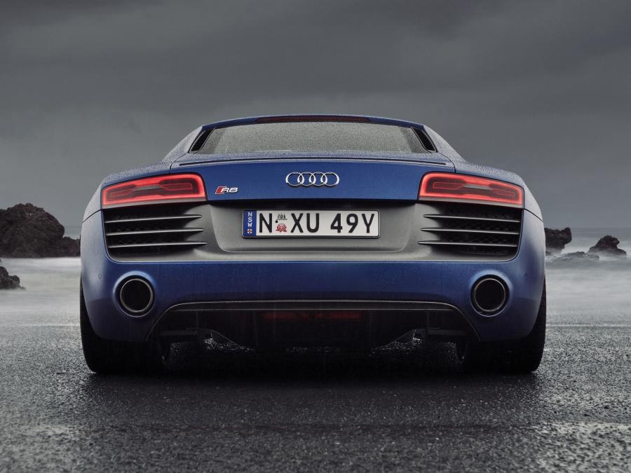  Audi R8 V10 Plus 2013 года  (AU) (фото 18 из 25)